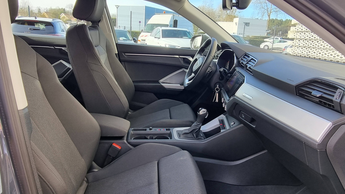 Acheter Audi Q3 Q3 35 TFSI 150 ch S tronic 7 Advanced 5p occasion dans les concessions du Groupe Faurie