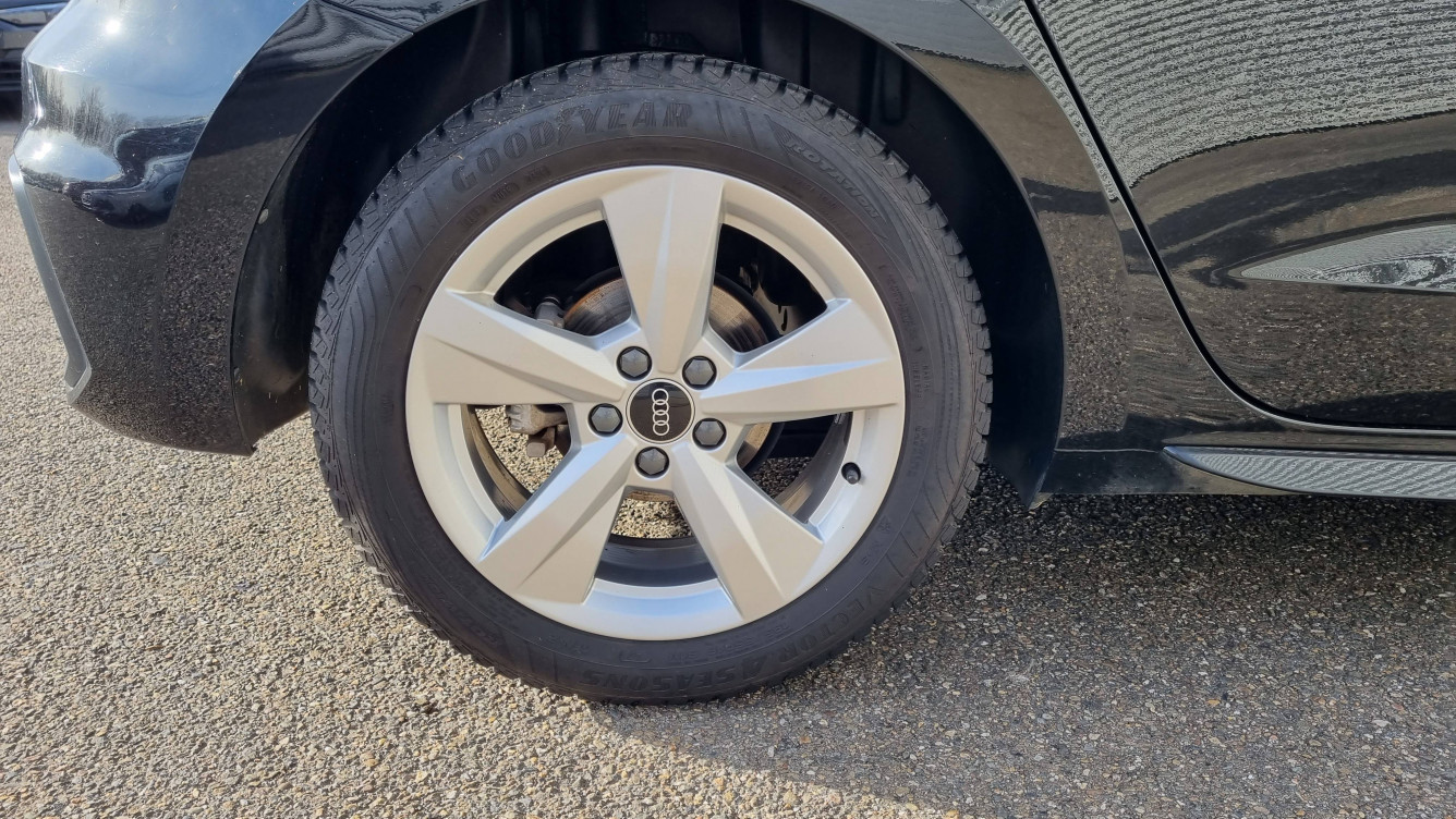 Acheter Audi A1 Sportback A1 Sportback 30 TFSI 110 ch S tronic 7 S Line 5p occasion dans les concessions du Groupe Faurie