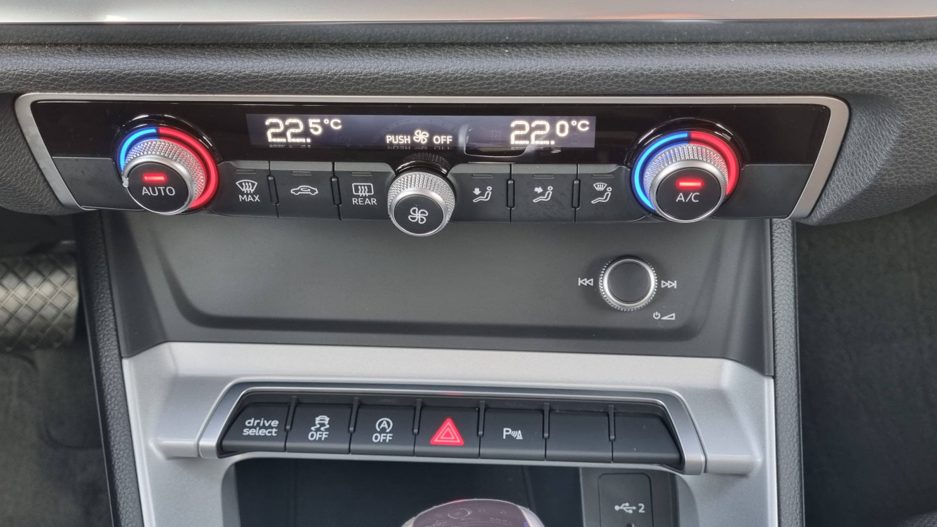 Acheter Audi Q3 Q3 35 TFSI 150 ch S tronic 7 Advanced 5p occasion dans les concessions du Groupe Faurie