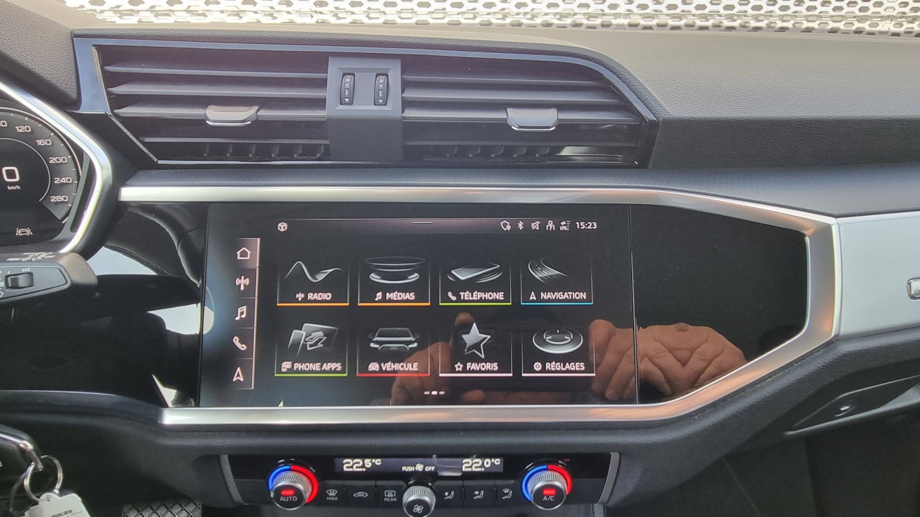 Acheter Audi Q3 Q3 35 TFSI 150 ch S tronic 7 Advanced 5p occasion dans les concessions du Groupe Faurie