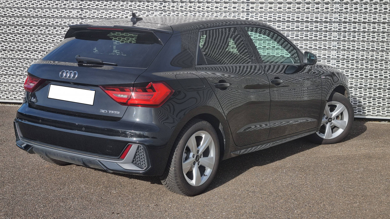 Acheter Audi A1 Sportback A1 Sportback 30 TFSI 110 ch S tronic 7 S Line 5p occasion dans les concessions du Groupe Faurie
