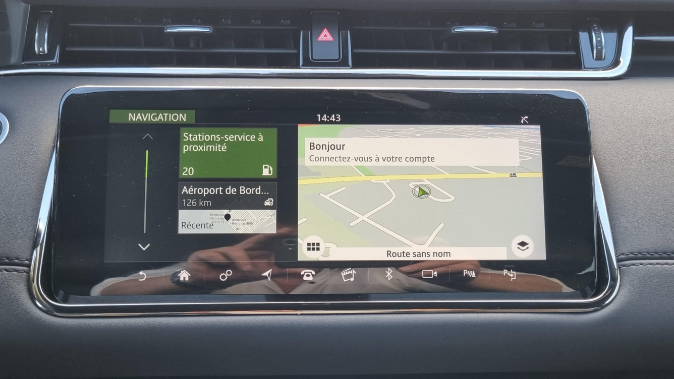 Acheter Land Rover Range Rover Evoque Range Rover Evoque P250 AWD BVA9 R-Dynamic SE 5p occasion dans les concessions du Groupe Faurie