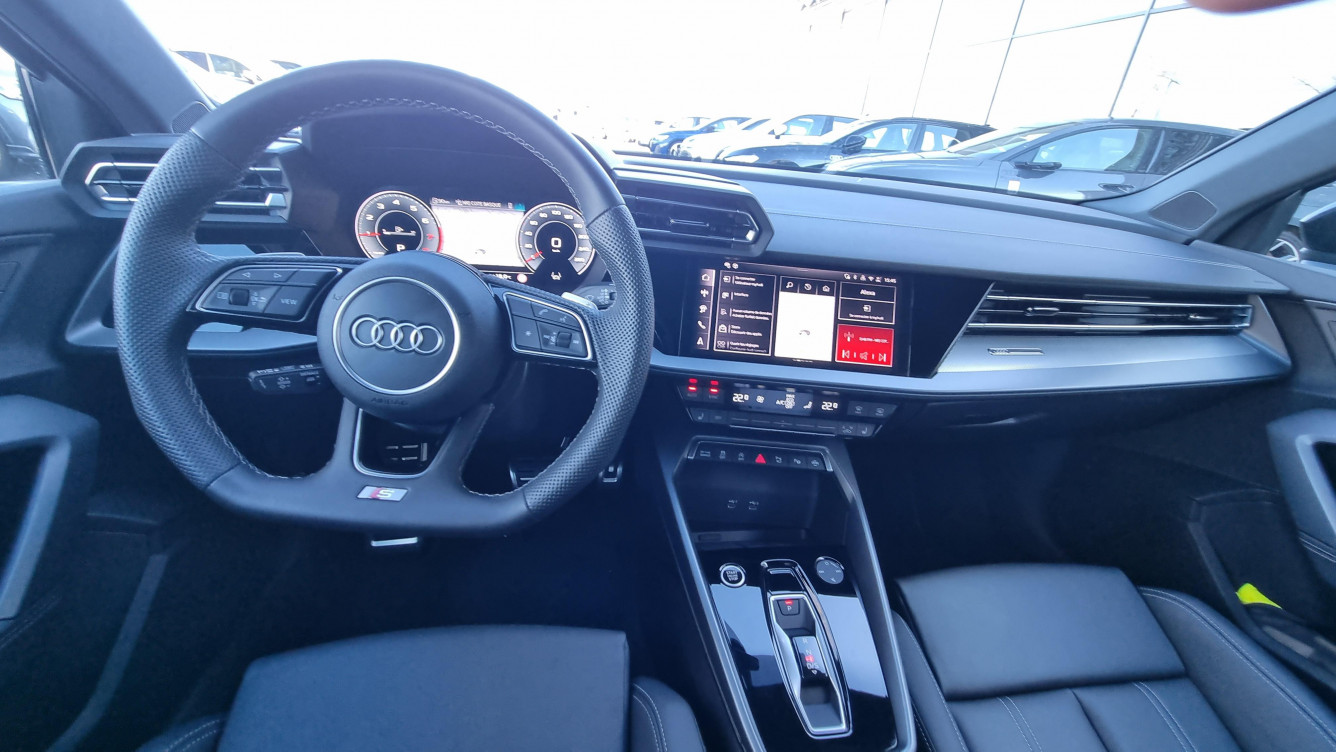 Acheter Audi A3 Sportback A3 Sportback TFSI Mild Hybrid 150 S tronic 7 S line 5p occasion dans les concessions du Groupe Faurie