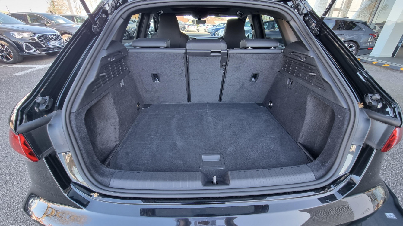 Acheter Audi A3 Sportback A3 Sportback TFSI Mild Hybrid 150 S tronic 7 S line 5p occasion dans les concessions du Groupe Faurie