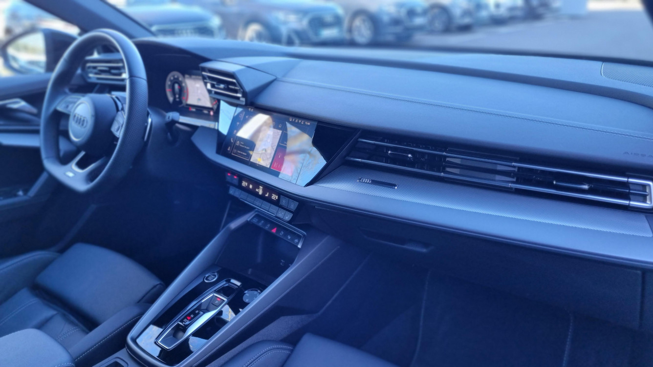 Acheter Audi A3 Sportback A3 Sportback TFSI Mild Hybrid 150 S tronic 7 S line 5p occasion dans les concessions du Groupe Faurie