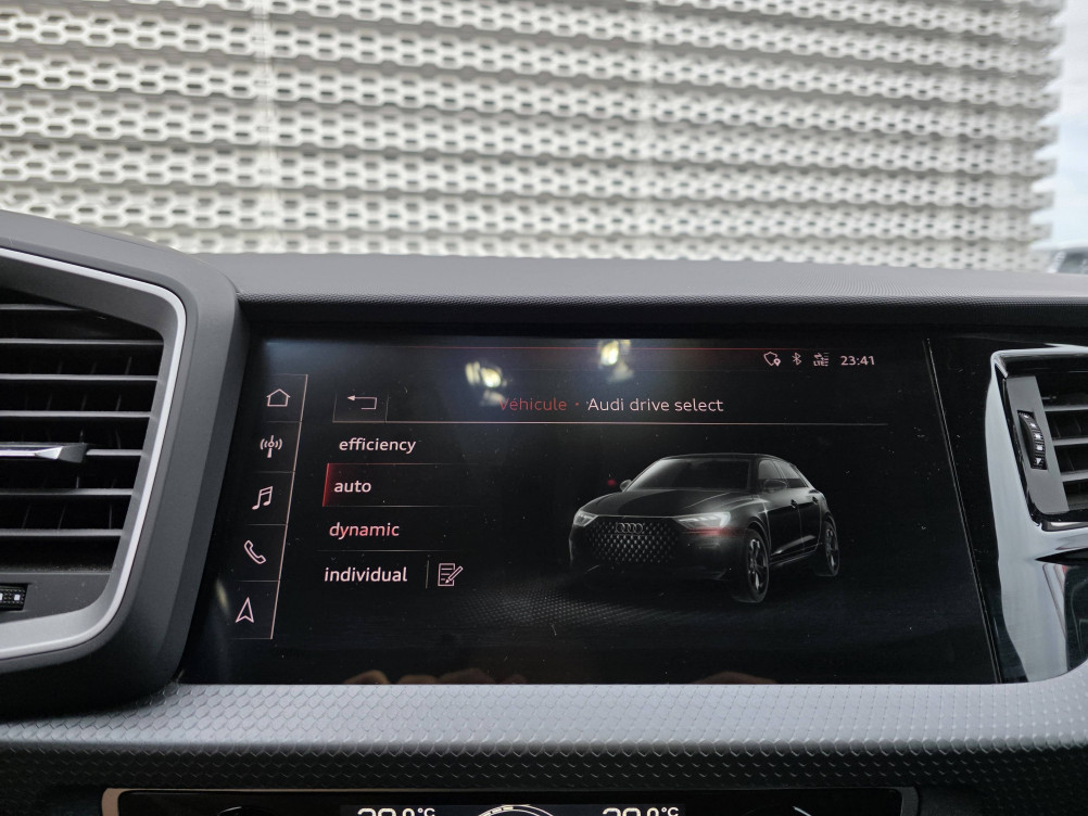 Acheter Audi A1 Citycarver A1 Citycarver 30 TFSI 116 ch S tronic 7 Design Luxe 5p occasion dans les concessions du Groupe Faurie