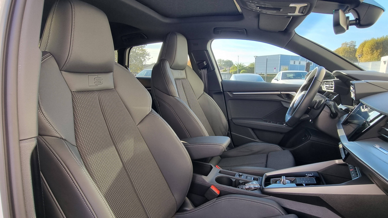 Acheter Audi A3 Sportback A3 Sportback 40 TFSIe 204 S tronic 6 S Line 5p occasion dans les concessions du Groupe Faurie