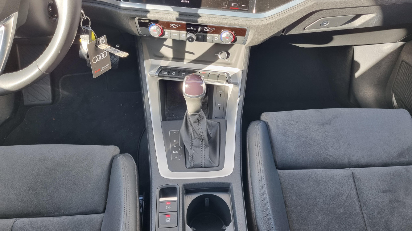 Acheter Audi Q3 Q3 35 TDI 150 ch S tronic 7 Design Luxe 5p occasion dans les concessions du Groupe Faurie