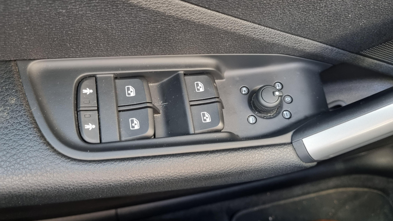 Acheter Audi Q2 Q2 30 TDI 116 S tronic 7 Business line 5p occasion dans les concessions du Groupe Faurie