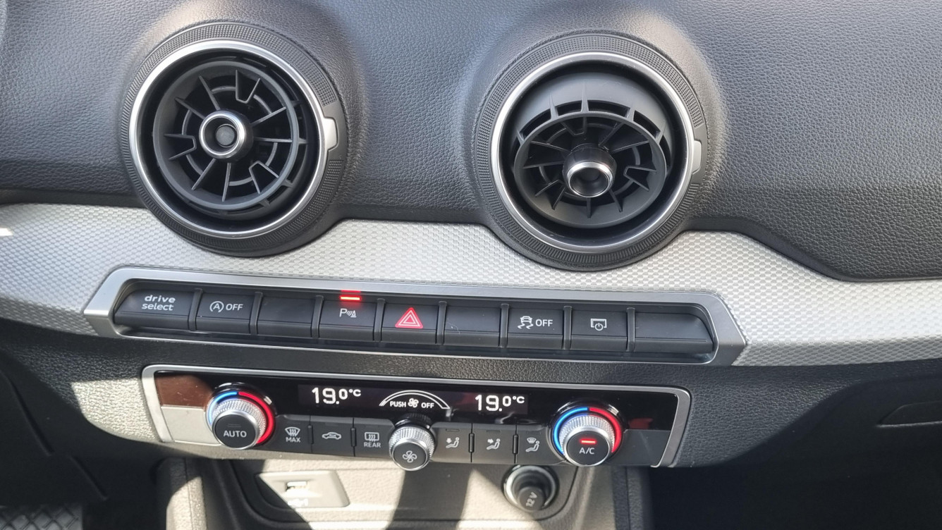 Acheter Audi Q2 Q2 30 TDI 116 S tronic 7 Business line 5p occasion dans les concessions du Groupe Faurie