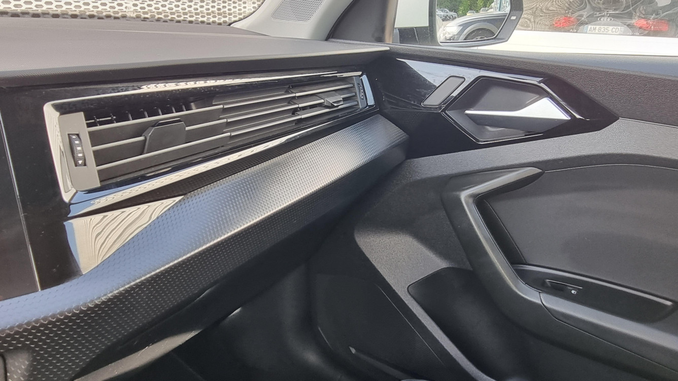 Acheter Audi A1 Sportback A1 Sportback 25 TFSI 95 ch BVM5 Entry 5p occasion dans les concessions du Groupe Faurie