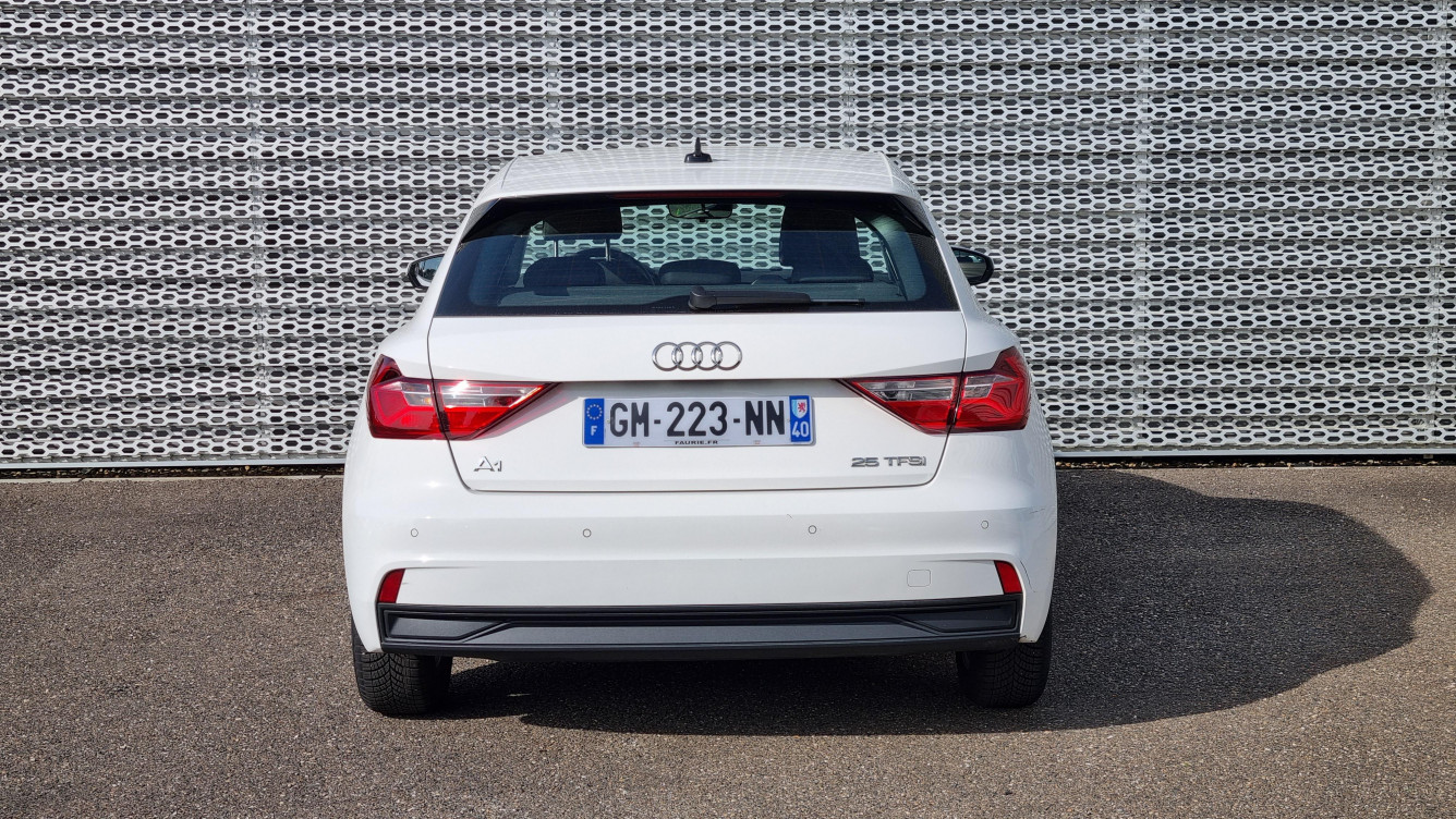 Acheter Audi A1 Sportback A1 Sportback 25 TFSI 95 ch BVM5 Entry 5p occasion dans les concessions du Groupe Faurie