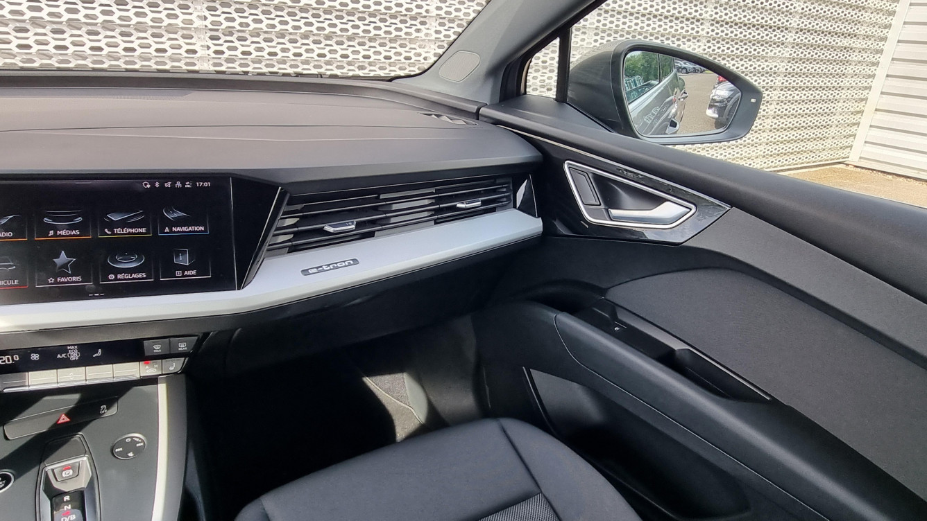 Acheter Audi Q4 Q4 e-tron 45 285 ch 82 kWh Design 5p occasion dans les concessions du Groupe Faurie