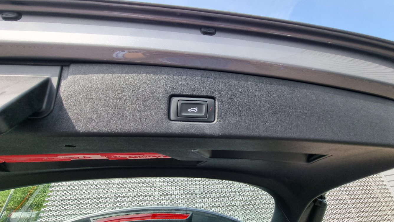 Acheter Audi Q4 Q4 e-tron 45 285 ch 82 kWh Design 5p occasion dans les concessions du Groupe Faurie