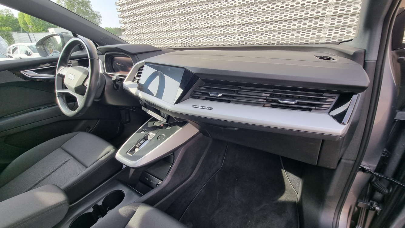 Acheter Audi Q4 Q4 e-tron 45 285 ch 82 kWh Design 5p occasion dans les concessions du Groupe Faurie