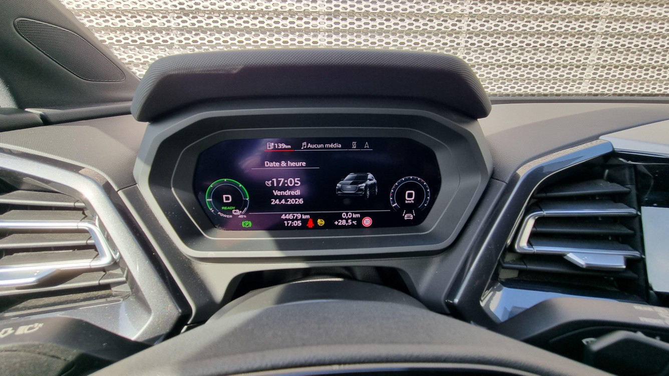 Acheter Audi Q4 Q4 e-tron 40 204 ch 82 kW S line 5p occasion dans les concessions du Groupe Faurie