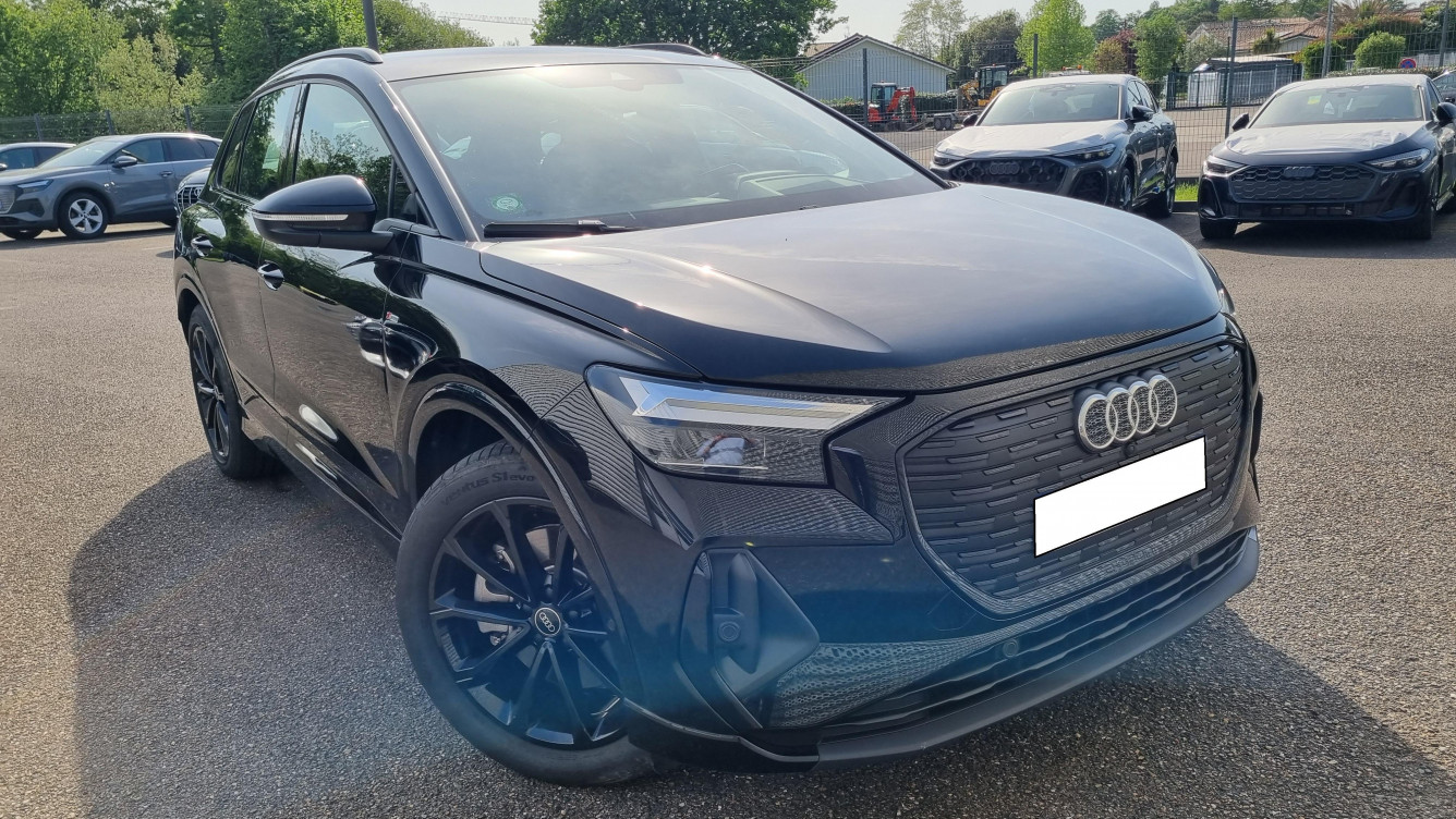 Acheter Audi Q4 Q4 e-tron 40 204 ch 82 kW S line 5p occasion dans les concessions du Groupe Faurie