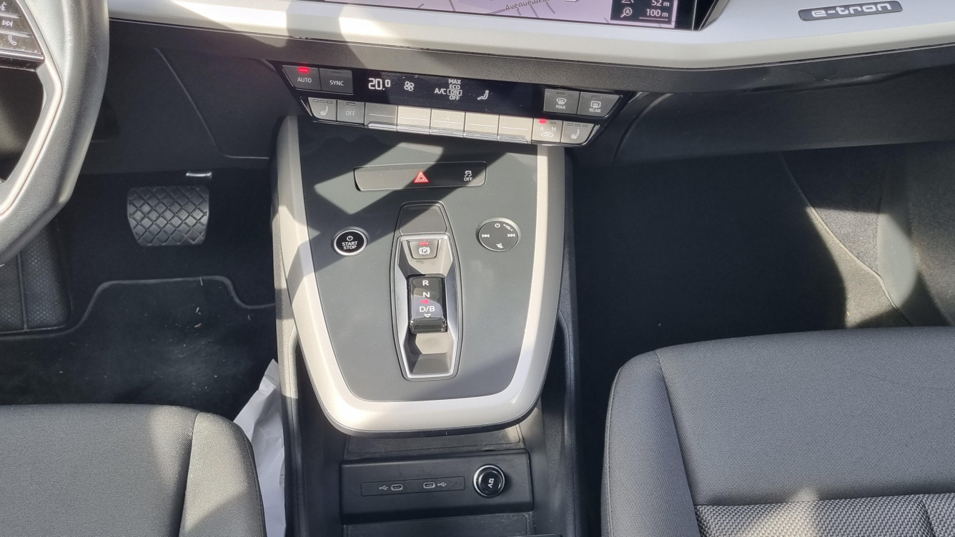 Acheter Audi Q4 Q4 e-tron 45 285 ch 82 kWh Design 5p occasion dans les concessions du Groupe Faurie