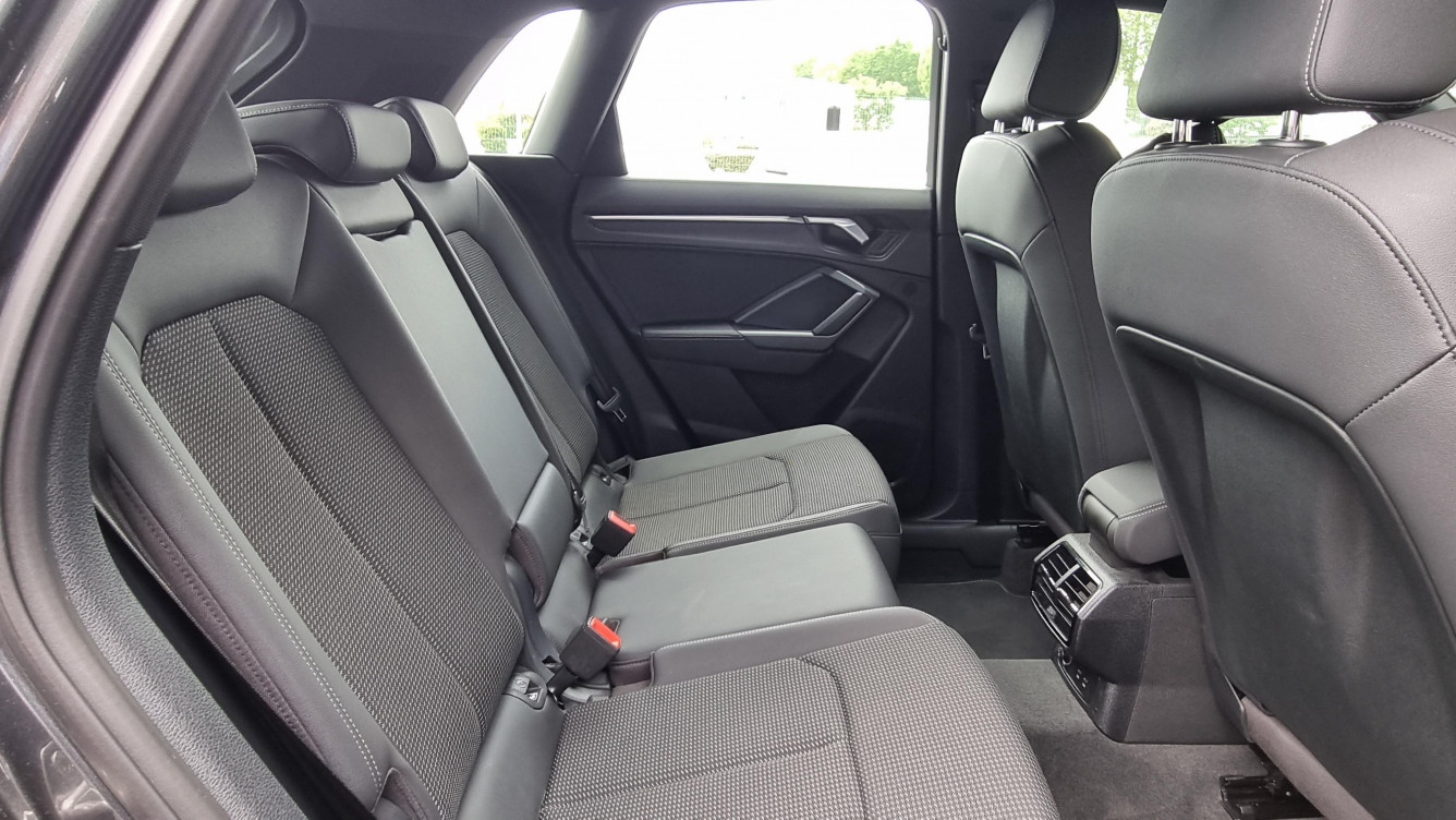 Acheter Audi Q3 Q3 35 TDI 150 ch S tronic 7 S line 5p occasion dans les concessions du Groupe Faurie