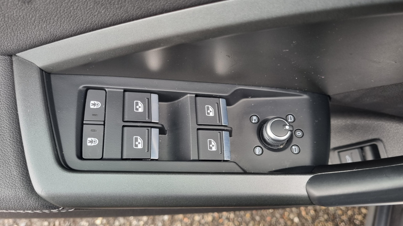 Acheter Audi Q3 Q3 35 TDI 150 ch S tronic 7 S line 5p occasion dans les concessions du Groupe Faurie