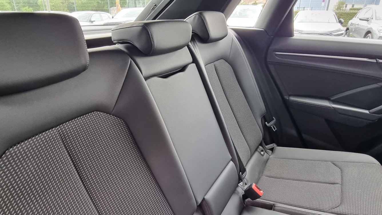 Acheter Audi Q3 Q3 35 TDI 150 ch S tronic 7 S line 5p occasion dans les concessions du Groupe Faurie
