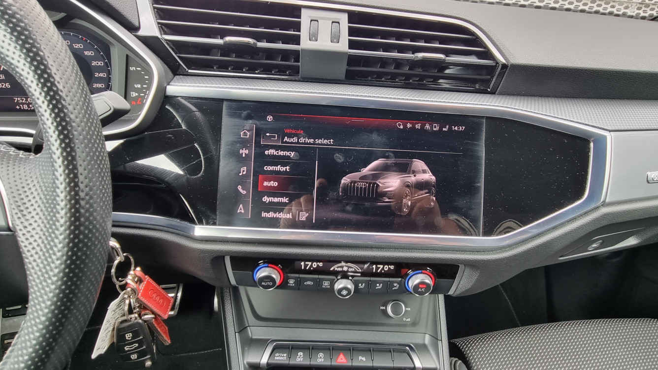 Acheter Audi Q3 Q3 35 TDI 150 ch S tronic 7 S line 5p occasion dans les concessions du Groupe Faurie