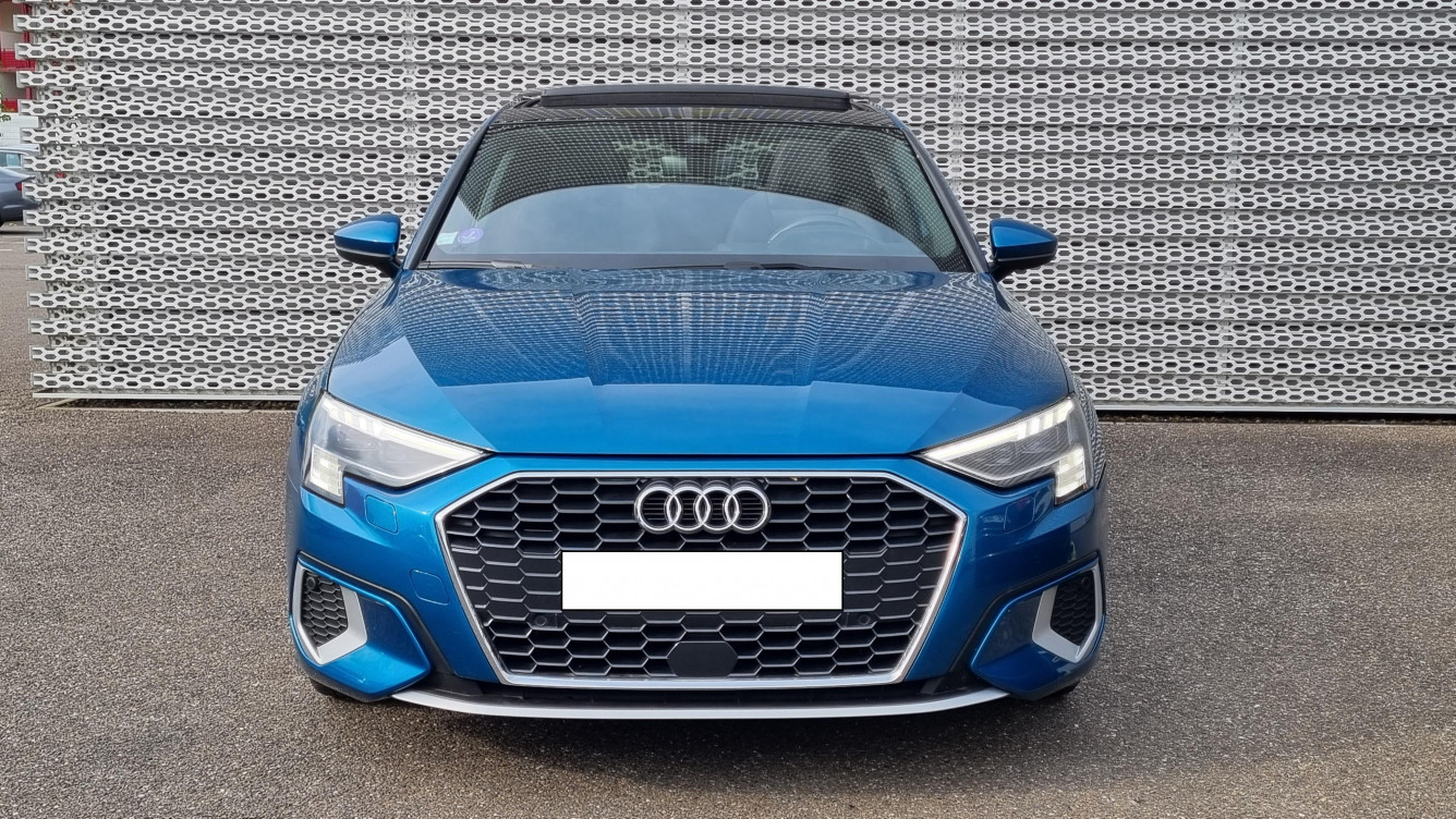 Acheter Audi A3 Sportback A3 Sportback 35 TFSI Mild Hybrid 150 S tronic 7 Design Luxe 5p occasion dans les concessions du Groupe Faurie