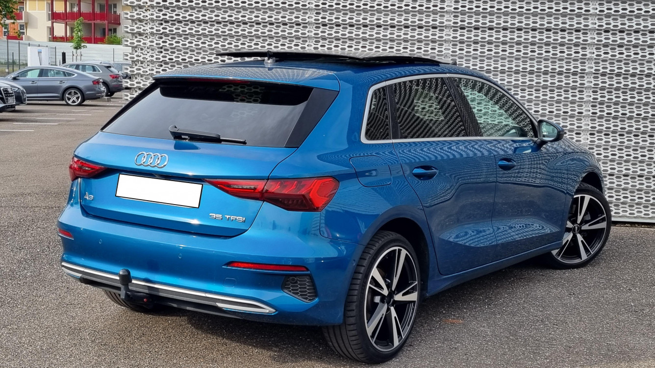 Acheter Audi A3 Sportback A3 Sportback 35 TFSI Mild Hybrid 150 S tronic 7 Design Luxe 5p occasion dans les concessions du Groupe Faurie
