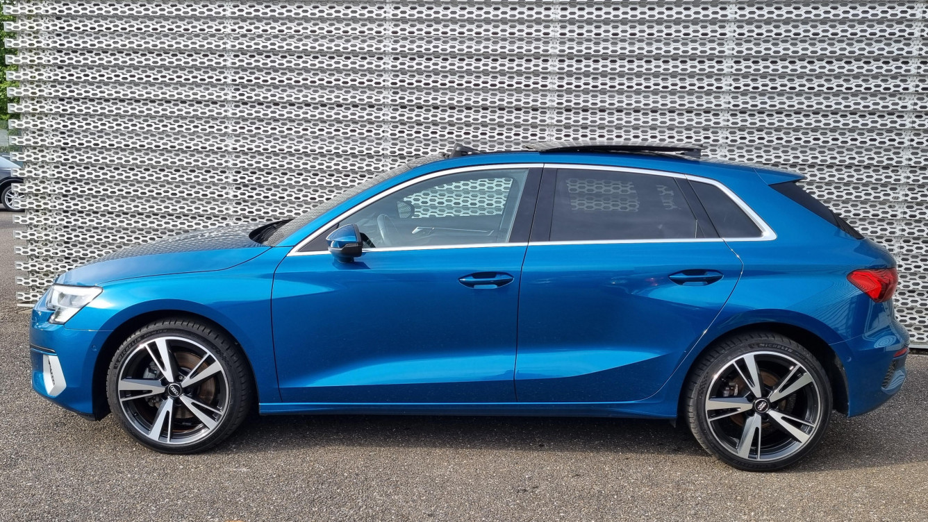 Acheter Audi A3 Sportback A3 Sportback 35 TFSI Mild Hybrid 150 S tronic 7 Design Luxe 5p occasion dans les concessions du Groupe Faurie