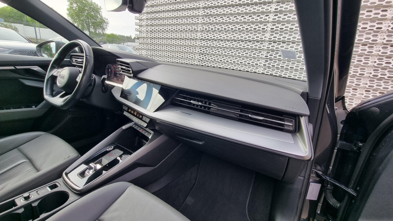 Acheter Audi A3 Sportback A3 Sportback 35 TDI 150 S tronic 7 Design Luxe 5p occasion dans les concessions du Groupe Faurie