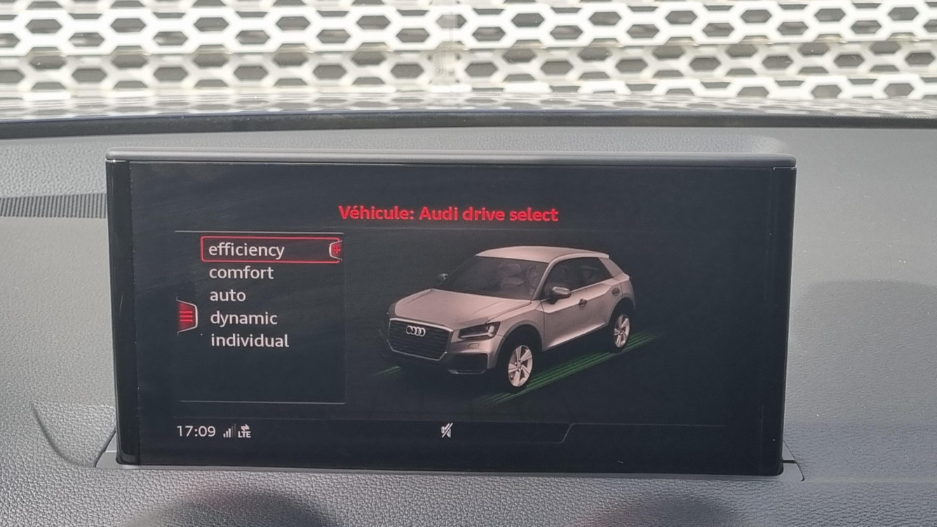 Acheter Audi Q2 Q2 35 TFSI 150 S tronic 7 Business line 5p occasion dans les concessions du Groupe Faurie