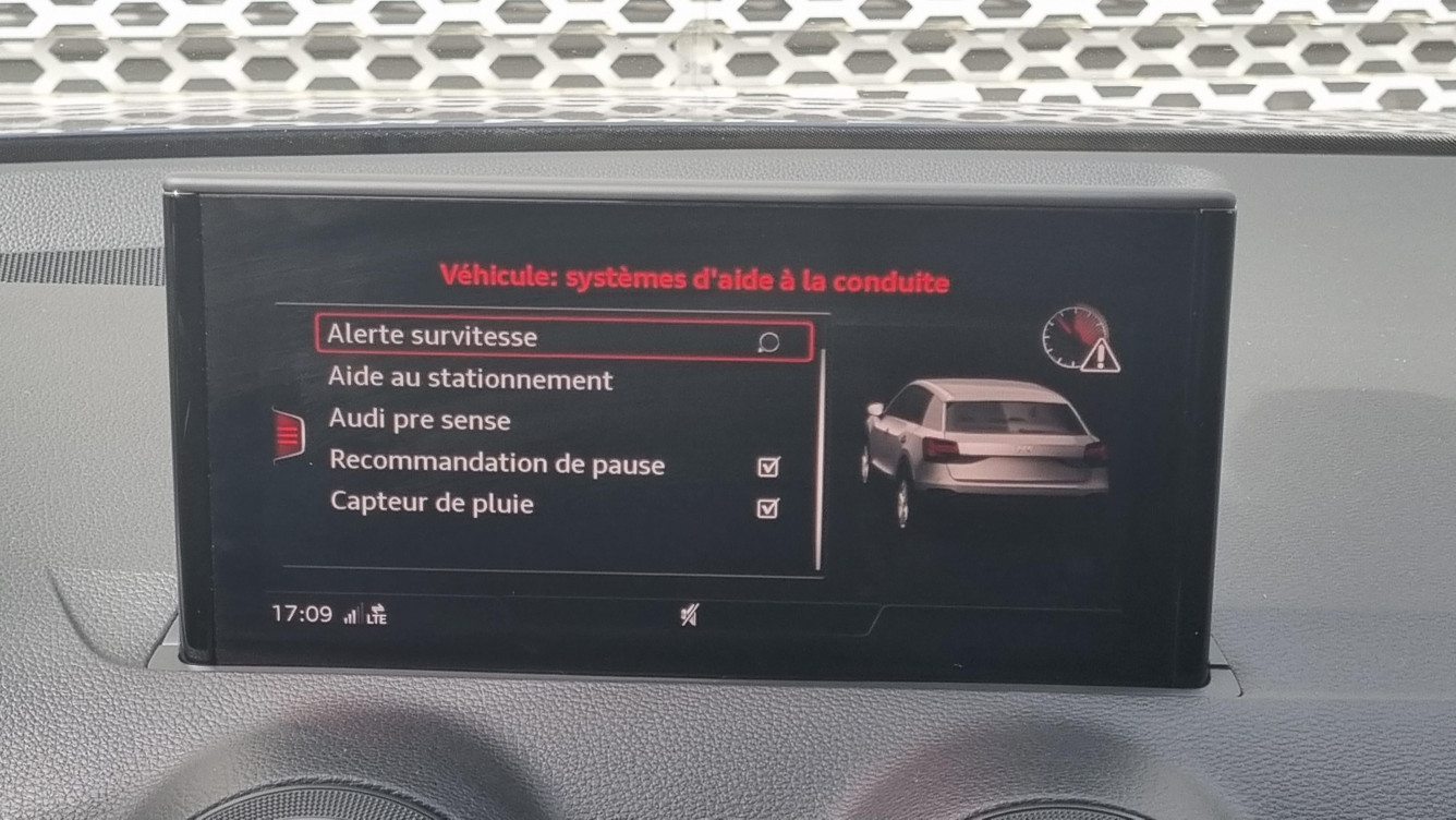 Acheter Audi Q2 Q2 35 TFSI 150 S tronic 7 Business line 5p occasion dans les concessions du Groupe Faurie
