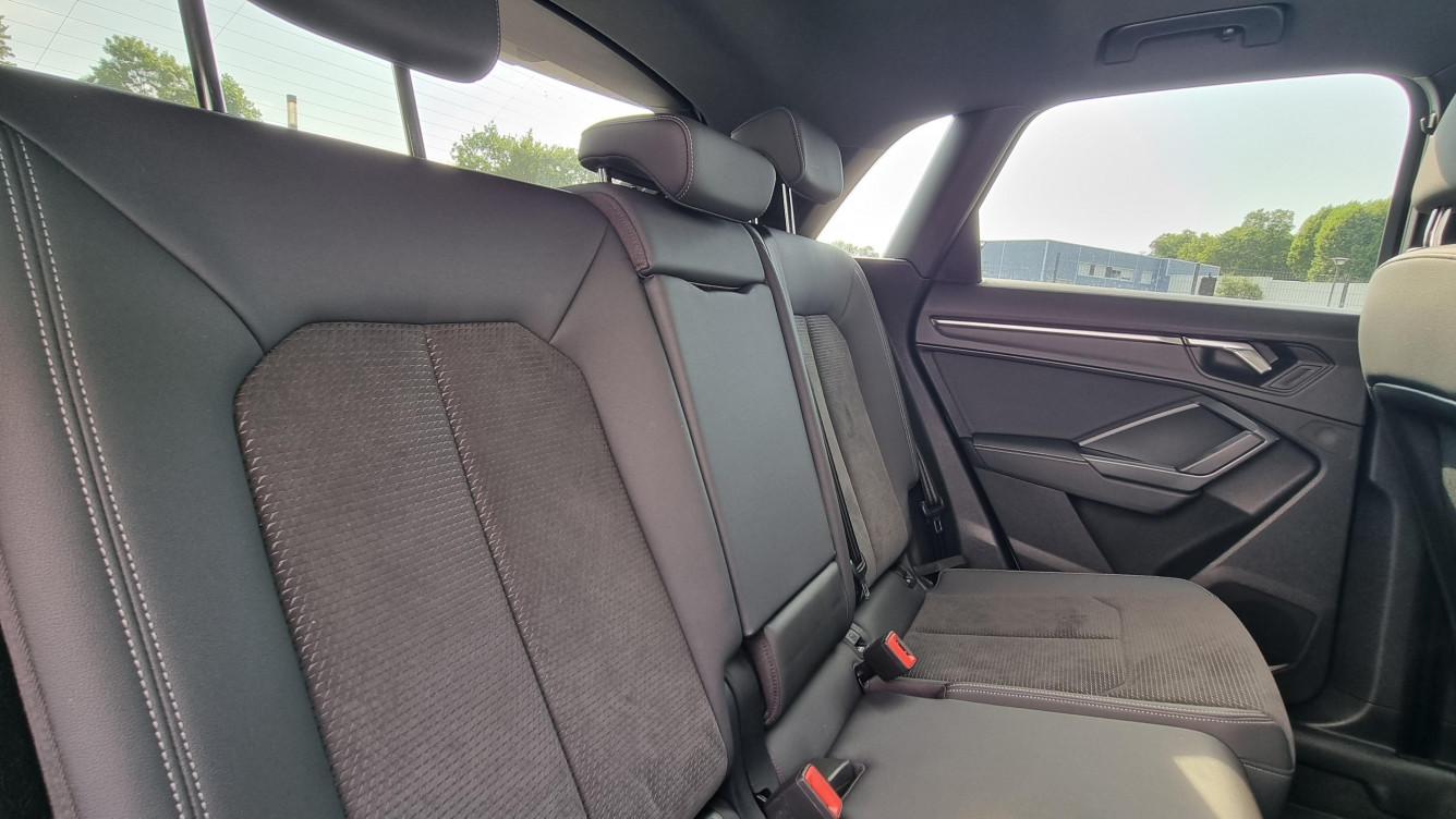 Acheter Audi Q3 Q3 35 TFSI 150 ch S tronic 7 S Edition 5p occasion dans les concessions du Groupe Faurie