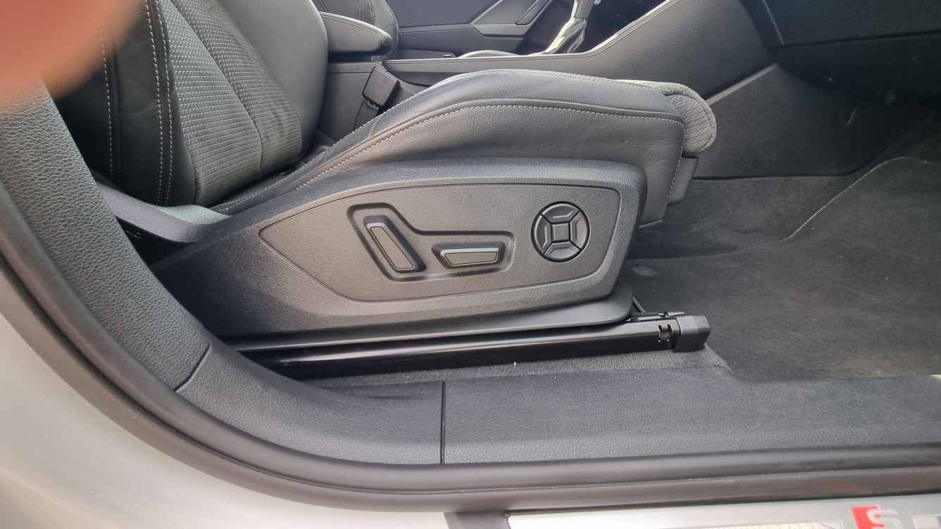 Acheter Audi Q3 Q3 35 TFSI 150 ch S tronic 7 S Edition 5p occasion dans les concessions du Groupe Faurie