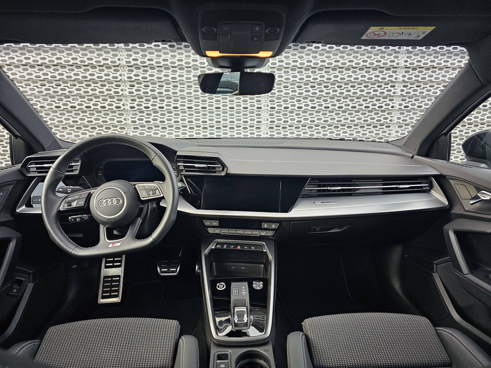 Acheter Audi A3 A3 Sportback 40 TFSIe 204 S tronic 6 S Line 5p occasion dans les concessions du Groupe Faurie