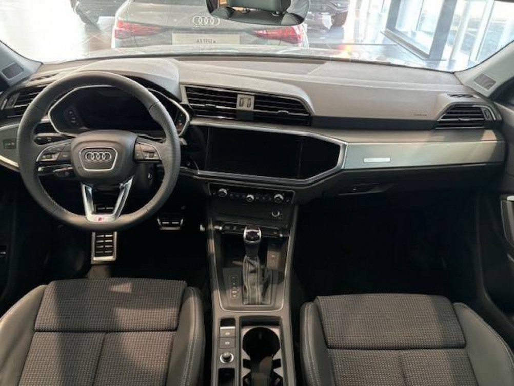 Acheter Audi Q3 Q3 Sportback 45 TFSIe  245 ch S tronic 6 S line 5p neuf dans les concessions du Groupe Faurie