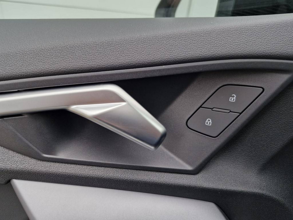 Acheter Audi A3 A3 Sportback 35 TDI 150 S tronic 7 S line 5p neuf dans les concessions du Groupe Faurie
