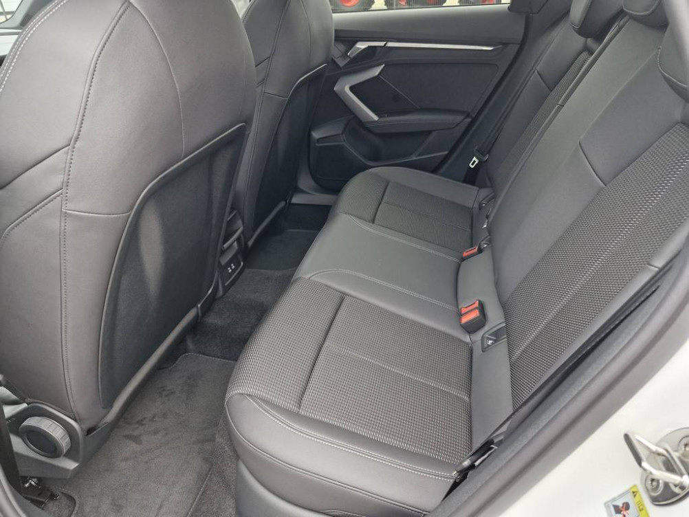 Acheter Audi A3 A3 Sportback 35 TDI 150 S tronic 7 S line 5p neuf dans les concessions du Groupe Faurie
