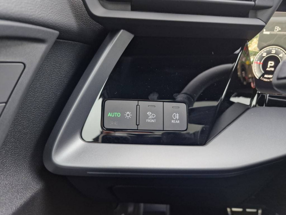 Acheter Audi A3 A3 Sportback 35 TDI 150 S tronic 7 S line 5p neuf dans les concessions du Groupe Faurie