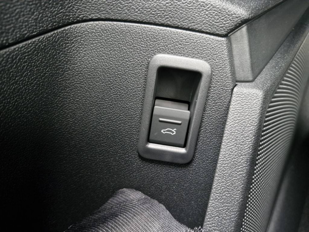 Acheter Audi A3 A3 Sportback 35 TDI 150 S tronic 7 S line 5p neuf dans les concessions du Groupe Faurie