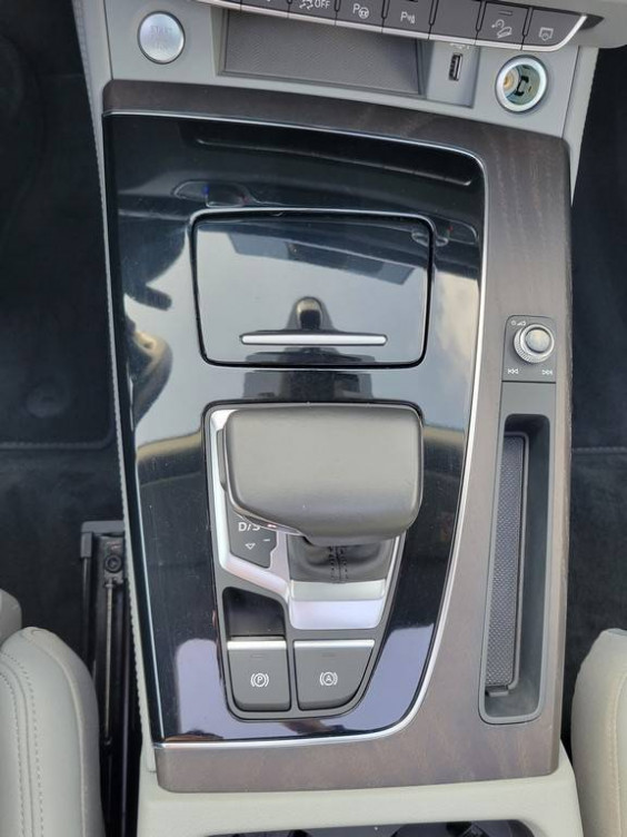 Acheter Audi Q5 Q5 Sportback 50 TFSIe 299 S tronic 7 Quattro Avus 5p occasion dans les concessions du Groupe Faurie