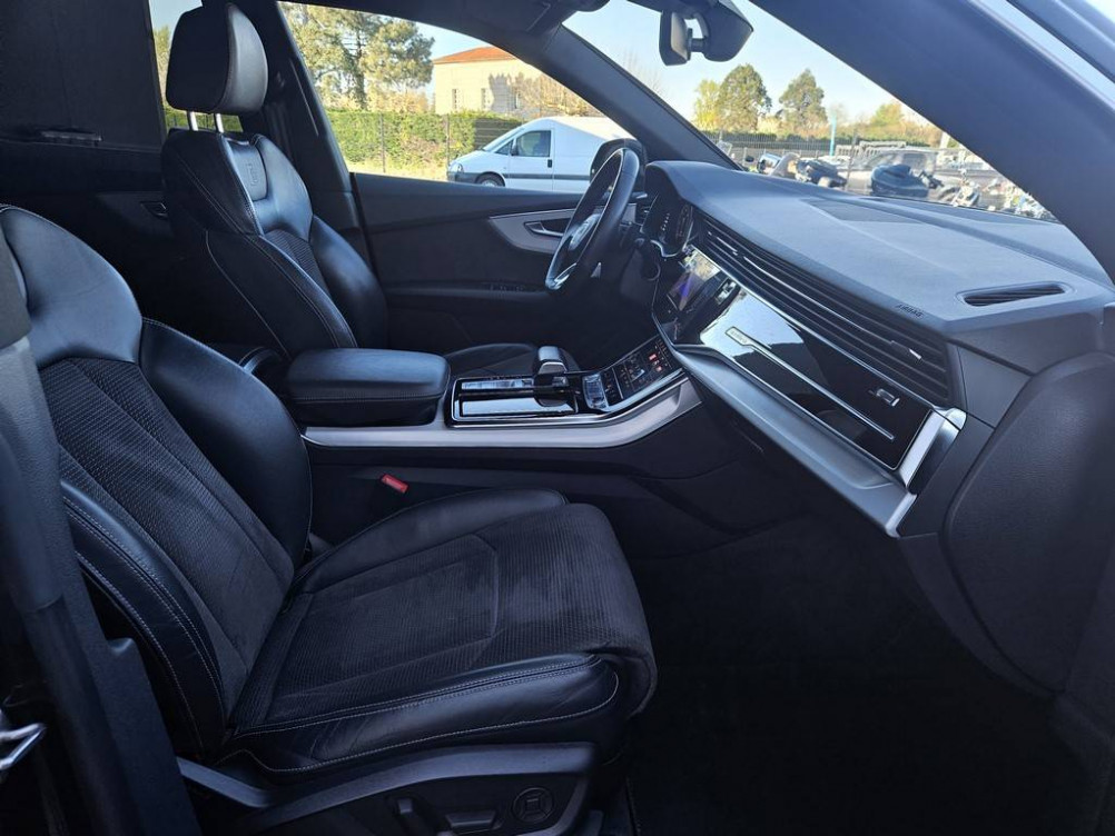 Acheter Audi Q8 Q8 50 TDI 286 Tiptronic 8 Quattro S line 5p occasion dans les concessions du Groupe Faurie