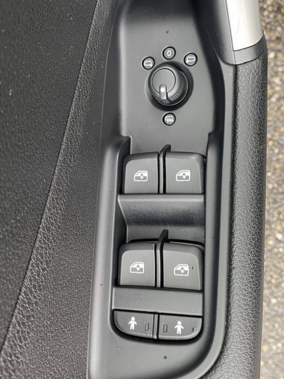 Acheter Audi Q2 Q2 30 TDI 116 S tronic 7 Business line 5p occasion dans les concessions du Groupe Faurie