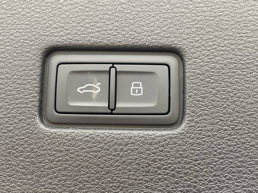 Acheter Audi Q8 Q8 60 TFSI e 462 Tiptronic 8 Quattro Compétition 5p occasion dans les concessions du Groupe Faurie