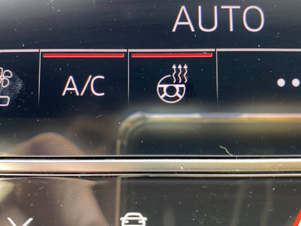 Acheter Audi Q8 Q8 60 TFSI e 462 Tiptronic 8 Quattro Compétition 5p occasion dans les concessions du Groupe Faurie
