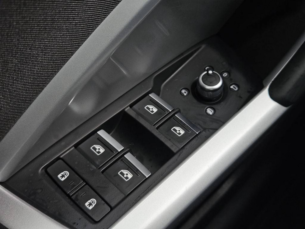 Acheter Audi Q3 Q3 35 TFSI 150 ch S tronic 7 Business line 5p occasion dans les concessions du Groupe Faurie