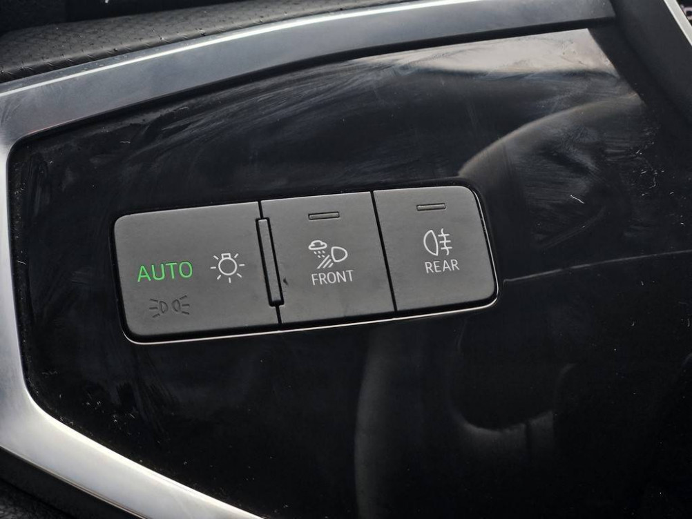 Acheter Audi Q3 Q3 35 TFSI 150 ch S tronic 7 Business line 5p occasion dans les concessions du Groupe Faurie