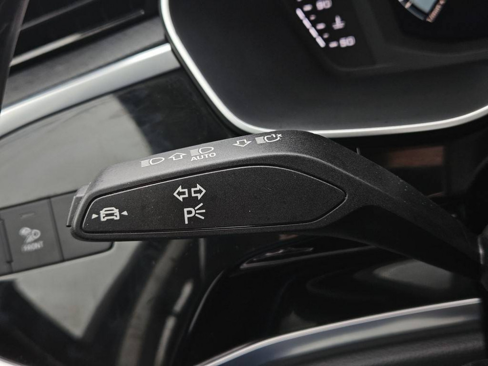 Acheter Audi Q3 Q3 35 TFSI 150 ch S tronic 7 Business line 5p occasion dans les concessions du Groupe Faurie