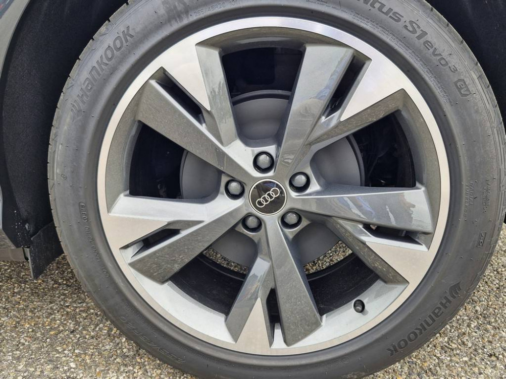 Acheter Audi Q4 Q4 e-tron 45 285 ch 82 kWh  5p neuf dans les concessions du Groupe Faurie