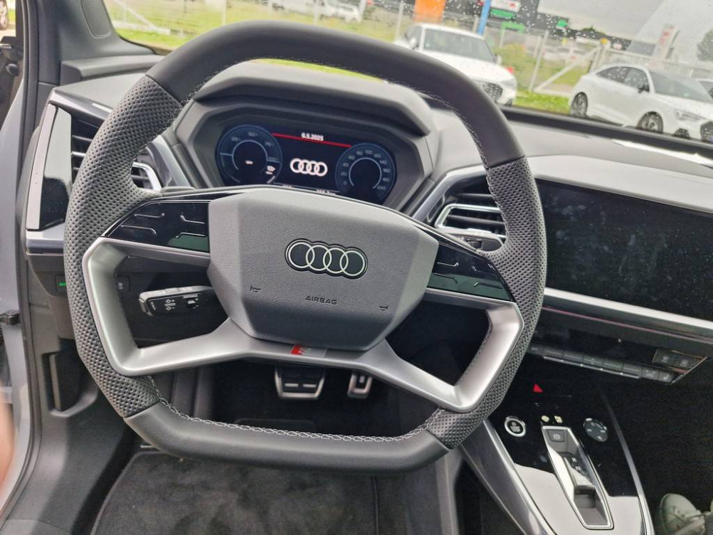 Acheter Audi Q4 Q4 e-tron 45 285 ch 82 kWh  5p neuf dans les concessions du Groupe Faurie